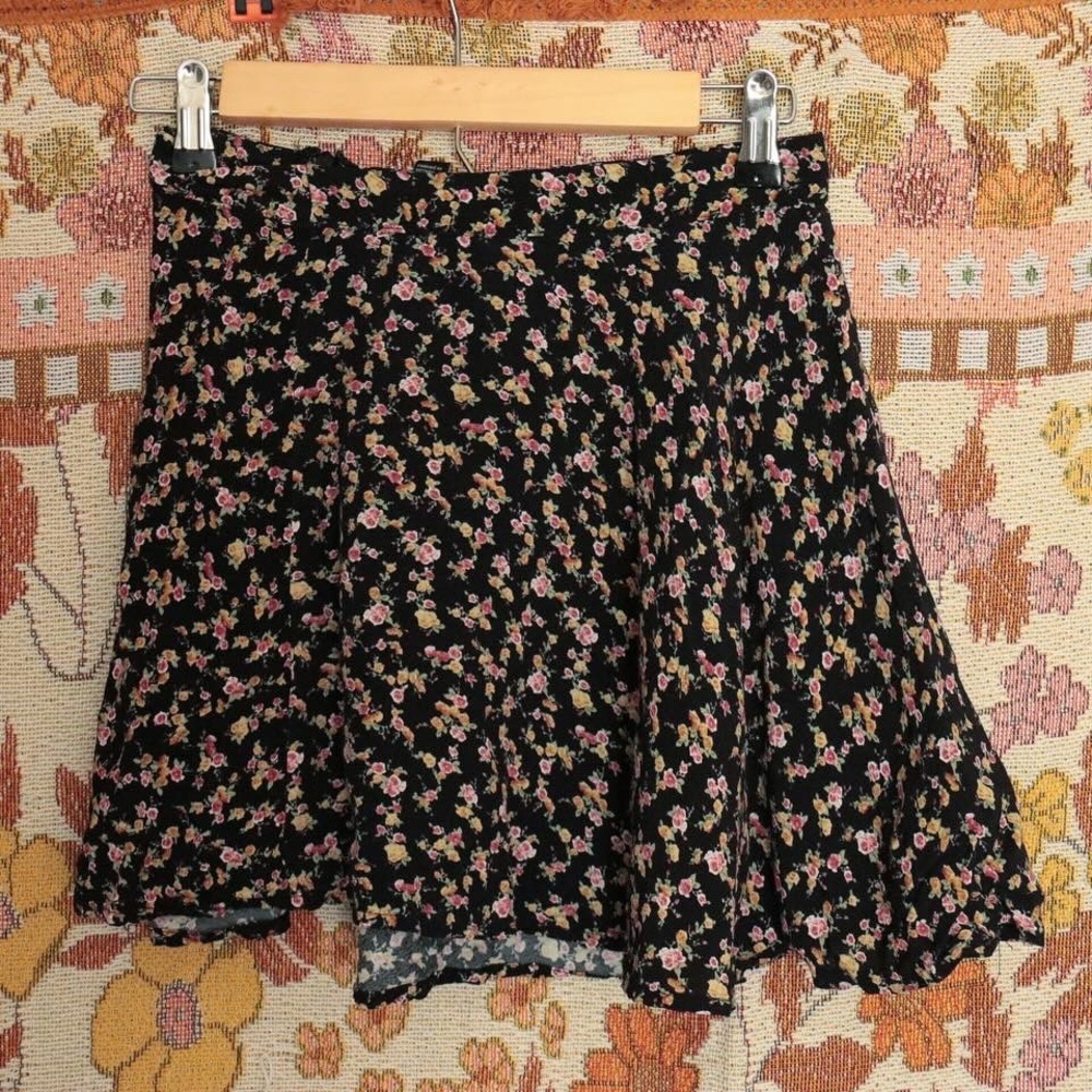 black floral mini skirt